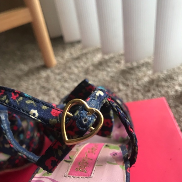 betsey johnson satin shoes